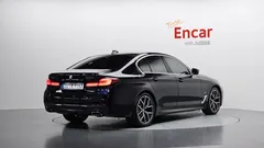 2023 BMW 5-Series 530i xDrive M Sport Package — фото 2