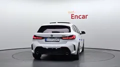 2022 BMW 1-Series 120i M Sports, белый — фото 4