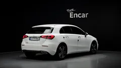 2023 Mercedes-Benz A-Class A220 Hatchback — фото 2