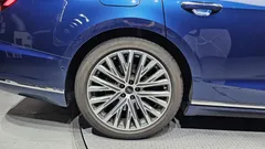 2021 Audi A8 60 TFSI Quattro LWB, синий — фото 5