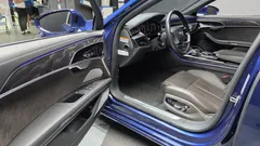 2021 Audi A8 60 TFSI Quattro LWB, синий — фото 10