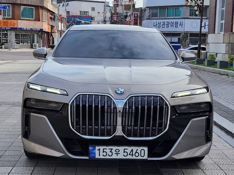 2023 BMW 7-Series 740i sDrive M Sport