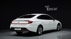 2022 Hyundai Sonata 2.0 — фото 2
