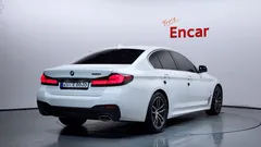 2022 BMW 5-Series 520i M Sport — фото 2