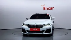 2022 BMW 5-Series 520i M Sport — фото 3