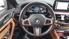 2022 BMW 5-Series 520i M Sport — фото 13