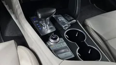 2023 Genesis G70 Gasoline 2.0T 2WD, белый — фото 9