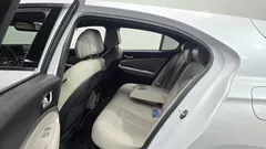 2023 Genesis G70 Gasoline 2.0T 2WD, белый — фото 11