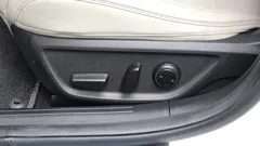 2023 Genesis G70 Gasoline 2.0T 2WD, белый — фото 20