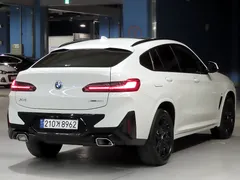 2023 BMW X4 xDrive20i M Sports Pro — фото 4