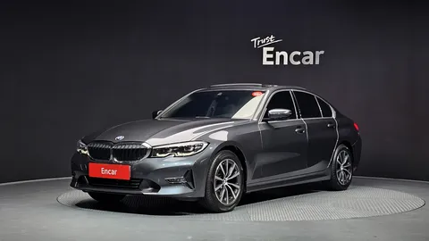 2022 BMW 3-Series 320i