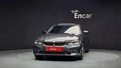 2022 BMW 3-Series 320i — фото 3