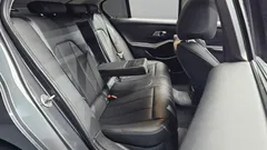 2022 BMW 3-Series 320i — фото 11