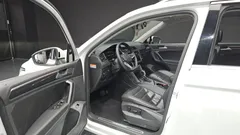 2022 Volkswagen Tiguan 2.0 TDI Prestige, белый — фото 10