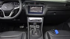 2023 Volkswagen Tiguan 2.0 TDI Prestige, белый — фото 19