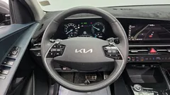 2023 Kia Niro Signature — фото 13