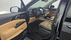 2023 Kia Carnival Diesel 9-Seater Signature — фото 10