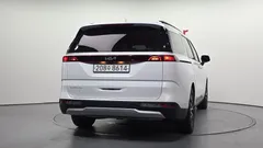 2023 Kia Carnival Diesel 9-Seater Prestige — фото 4