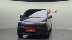 2023 Hyundai Staria Tourer 11-Seater — фото 3