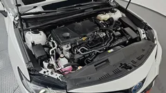 2024 Toyota Camry 2.5 LE Hybrid, белый — фото 6
