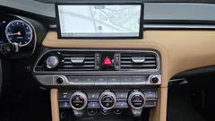2023 Genesis G70 Gasoline 2.0T 4WD, чёрный — фото 14