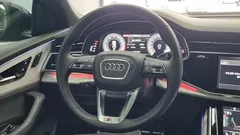 2023 Audi Q8 55 TFSI Quattro Premium, чёрный — фото 8