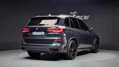 2022 BMW X5 xDrive 45e M Sport — фото 2