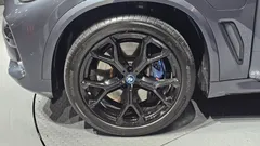 2022 BMW X5 xDrive 45e M Sport — фото 5