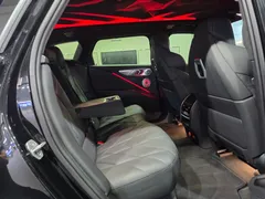 2023 BMW XM 4.4, чёрный — фото 18