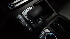 2021 Genesis G90 5.0 AWD, чёрный — фото 9