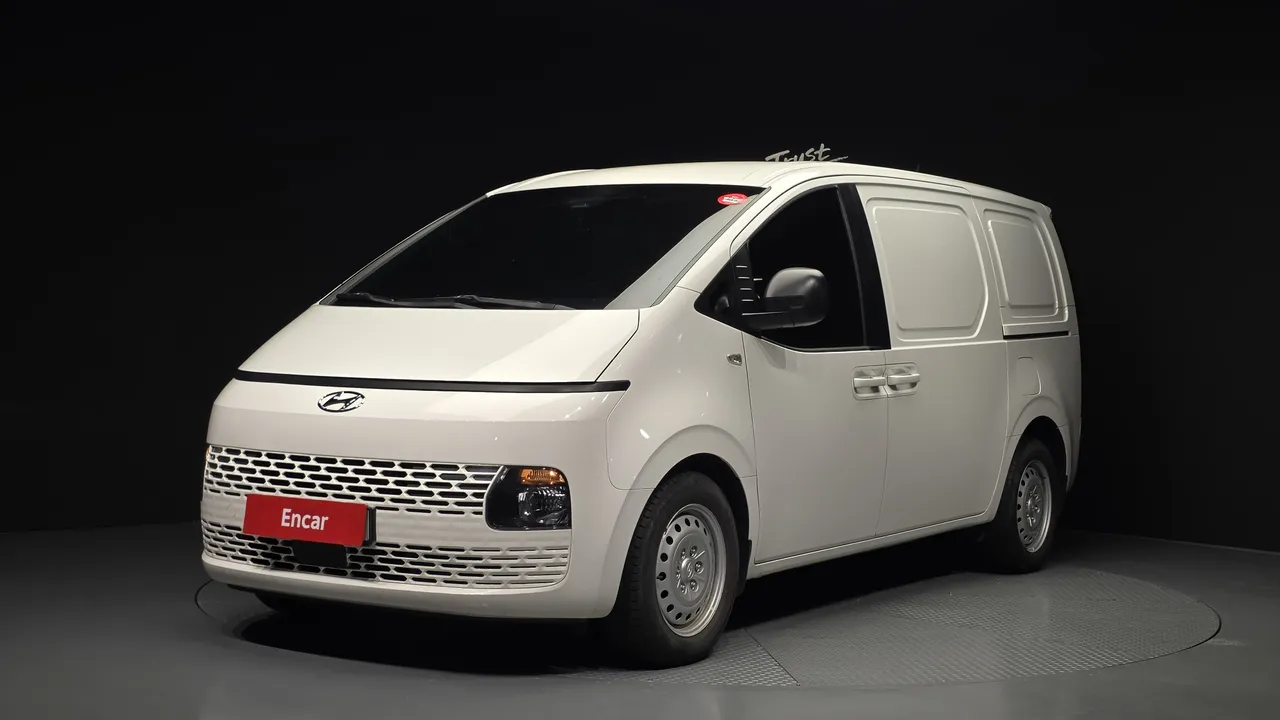 2022 Hyundai Staria Cargo 3-Seater