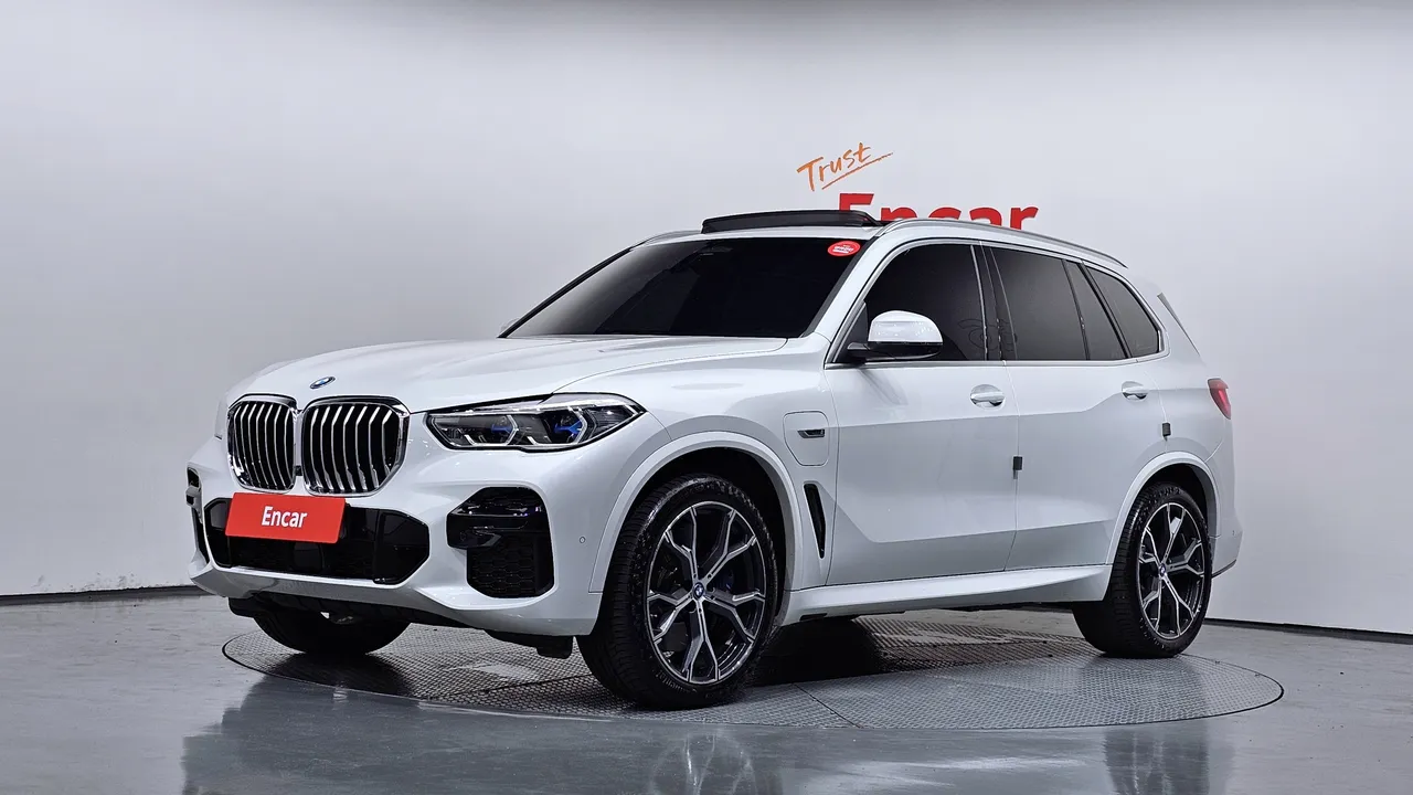 2023 BMW X5 xDrive 45e M Sport