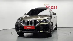 2023 BMW X6 xDrive40i M Sport, 연금색 — фото 3