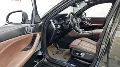 2023 BMW X6 xDrive40i M Sport, 연금색 — фото 10