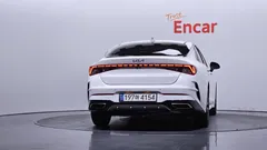 2022 Kia K5 2.0, белый — фото 4