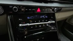 2022 Kia Carnival Diesel 9-Seater Noblesse — фото 17