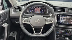 2023 Volkswagen Tiguan 2.0 TSI Prestige — фото 13