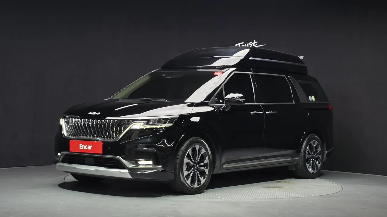 2022 Kia Carnival Diesel 7-Seater Hi-Limousine