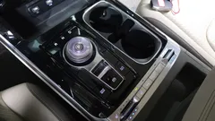2022 Kia Carnival Diesel 7-Seater Hi-Limousine — фото 9