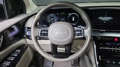 2022 Kia Carnival Diesel 7-Seater Hi-Limousine — фото 12