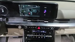 2022 Kia Carnival Diesel 7-Seater Hi-Limousine — фото 13