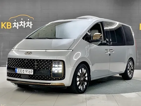 2022 Hyundai Staria 4WD Lounge 9-Seater