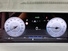 2022 Hyundai Staria 4WD Lounge 9-Seater — фото 8