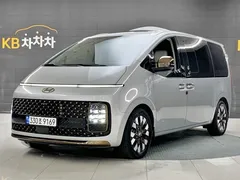 2022 Hyundai Staria 4WD Lounge 9-Seater — фото 13