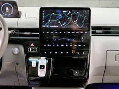 2022 Hyundai Staria 4WD Lounge 9-Seater — фото 16