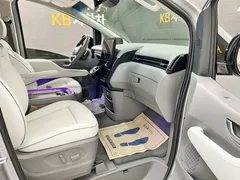 2022 Hyundai Staria 4WD Lounge 9-Seater — фото 18