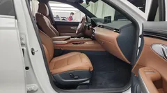 2023 Genesis GV70 2.5T Gasoline 2WD, белый — фото 11