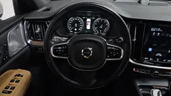 2022 Volvo S60 B5 Inscription, белый — фото 13