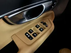 2024 Volvo XC90 B6 Ultimate Bright — фото 19
