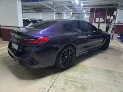 2021 BMW M8 M8 Gran Coupe Competition, фиолетовый — фото 2